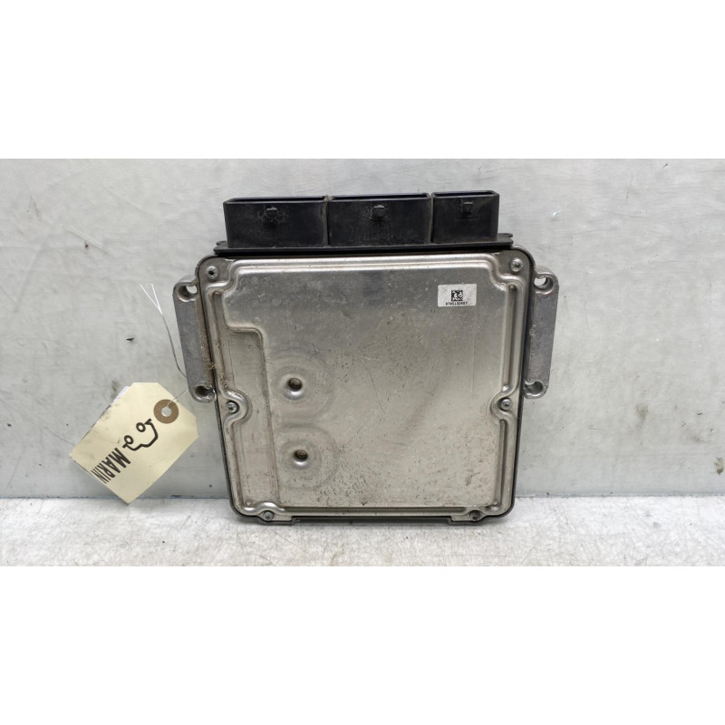 Calculateur moteur RENAULT CLIO 4 Photo n°2