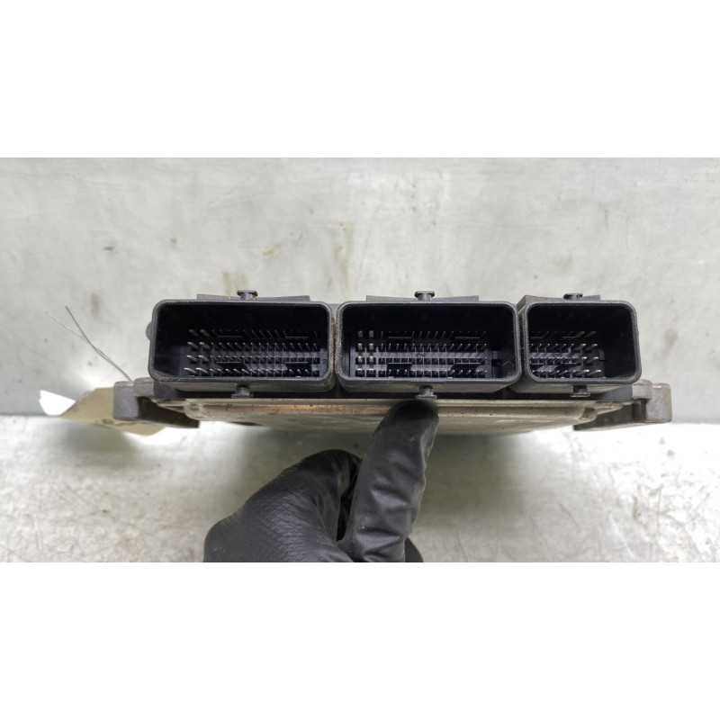 Calculateur moteur RENAULT CLIO 4 Photo n°4
