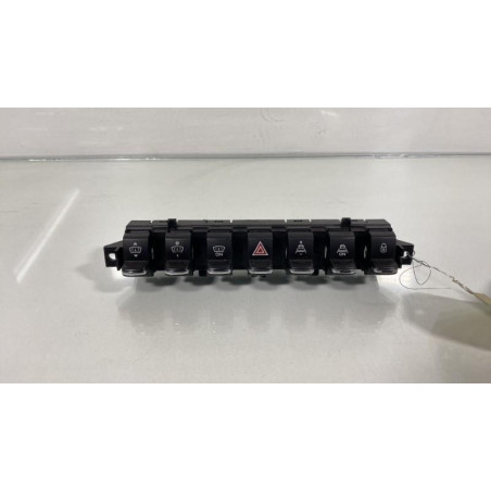 Bouton de warning PEUGEOT 3008 1