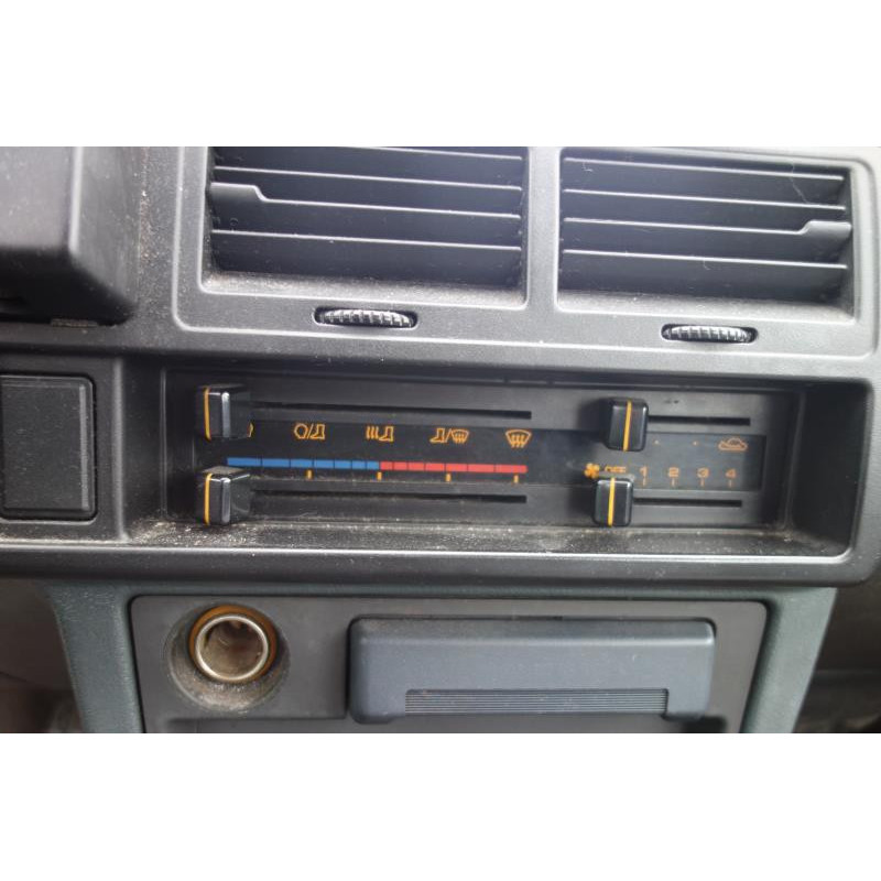 Trappe d'essence MAZDA 323 3 Photo n°9