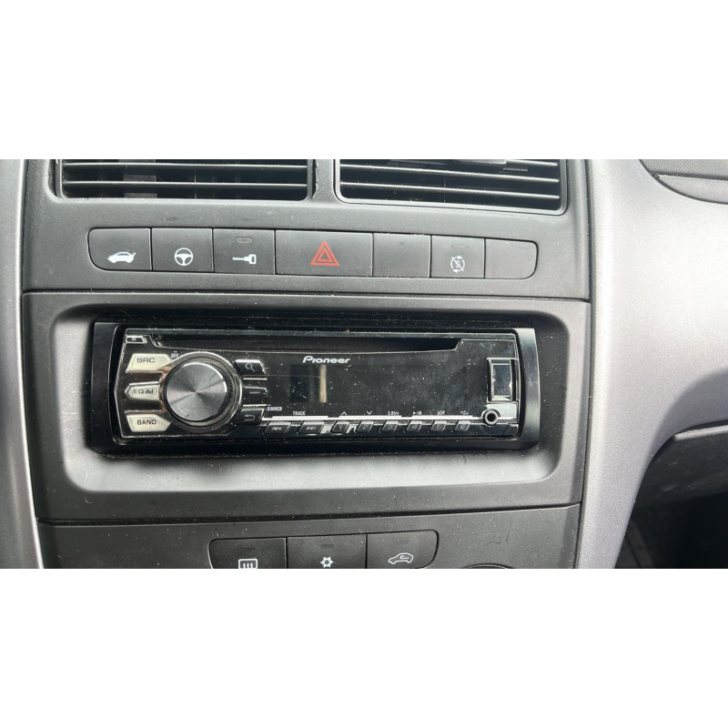 Bouton de warning FIAT GRANDE PUNTO Photo n°14
