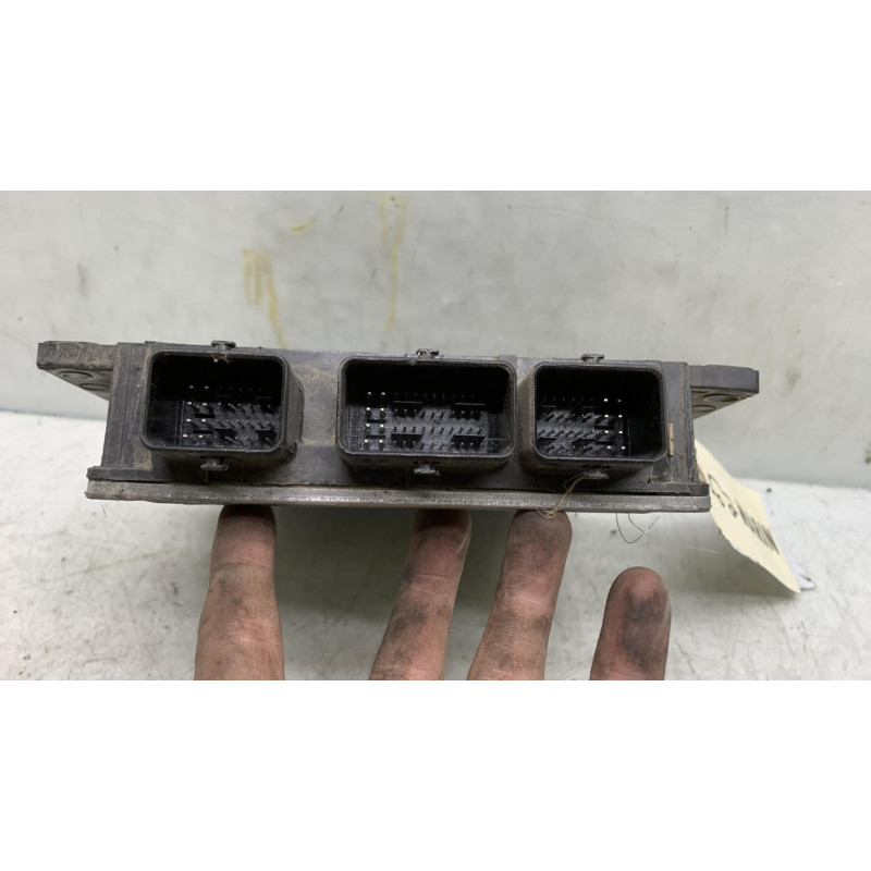 Calculateur moteur RENAULT CLIO 3 Photo n°3