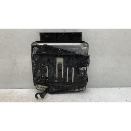 Calculateur moteur VOLKSWAGEN GOLF 5 Photo n°1