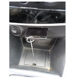Poignee interieur arriere gauche RENAULT CLIO 4