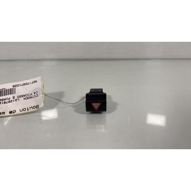 Bouton de warning CITROEN C4 PICASSO 2 Photo n°1