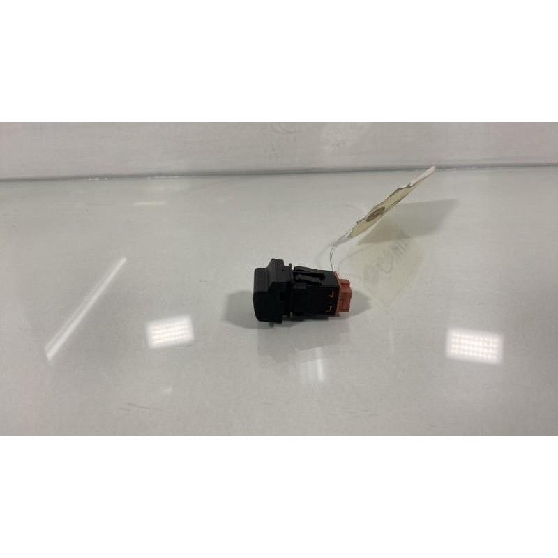 Bouton de warning CITROEN C4 PICASSO 2 Photo n°3
