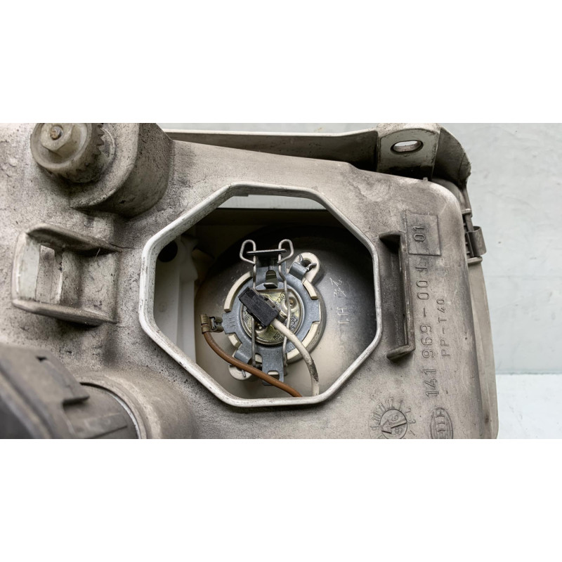 Optique avant principal gauche (feux)(phare) VOLKSWAGEN PASSAT 3 Photo n°2