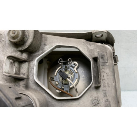 Optique avant principal gauche (feux)(phare) VOLKSWAGEN PASSAT 3
