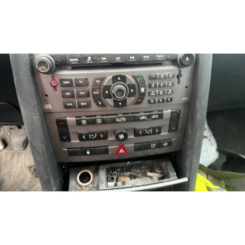 Calculateur moteur PEUGEOT 407 Photo n°8