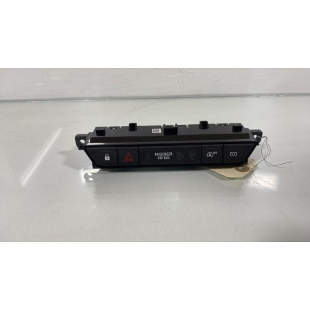 Bouton de warning DACIA SANDERO 3