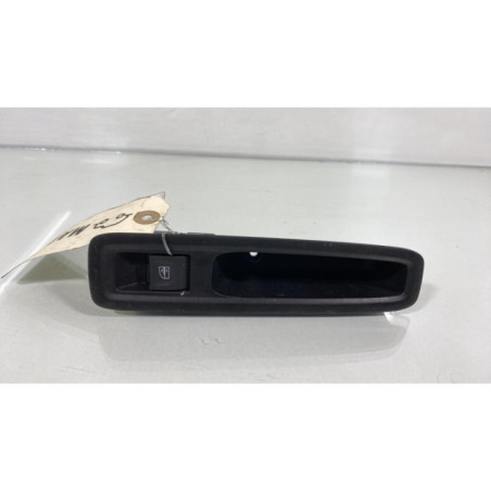 Interrupteur de leve vitre arriere droit DACIA SANDERO 3