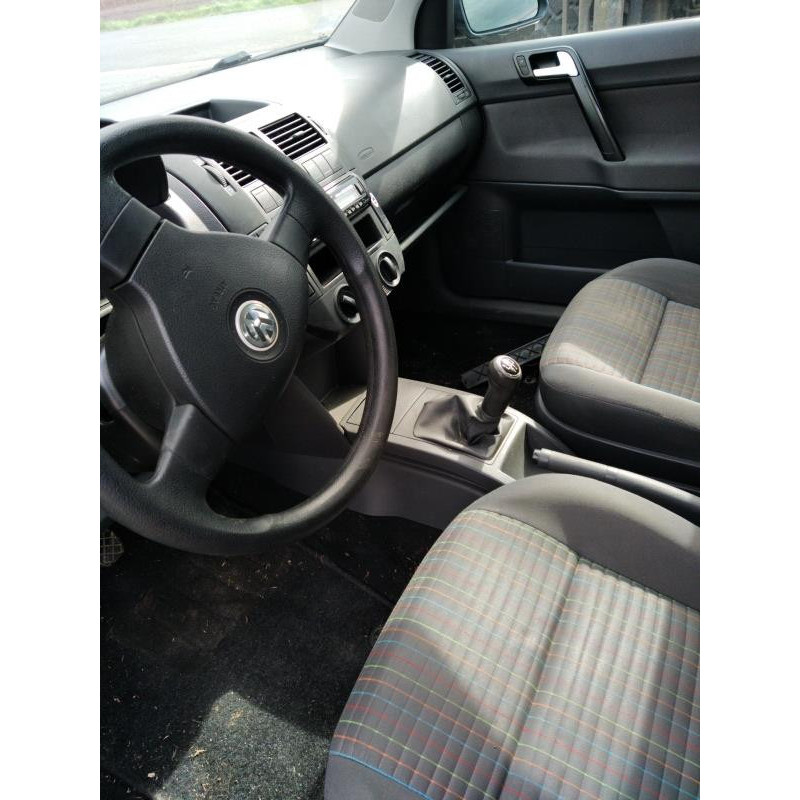 Boite a gants VOLKSWAGEN POLO 4 Photo n°9