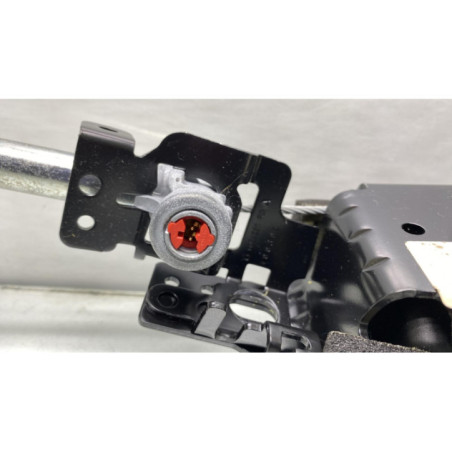Pretensionneur de ceinture avant droit VOLVO C 30