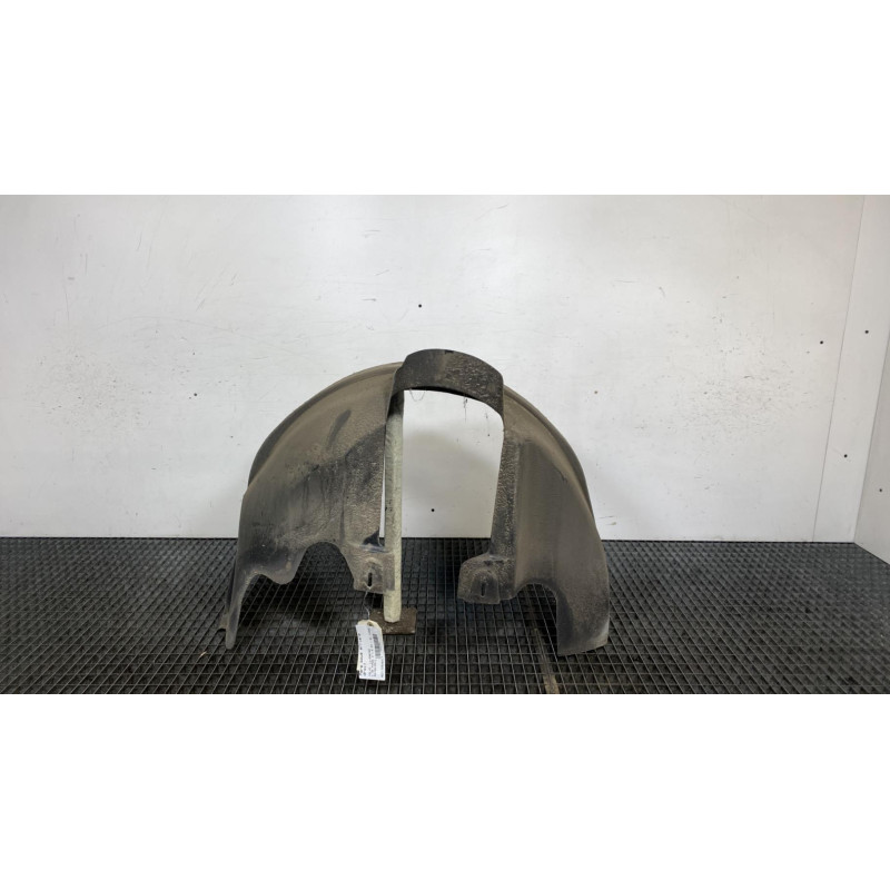 Pare boue arriere droit VOLVO C 30 Photo n°4