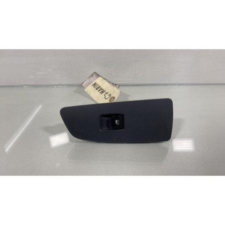 Interrupteur de leve vitre avant droit BMW SERIE 1 E87
