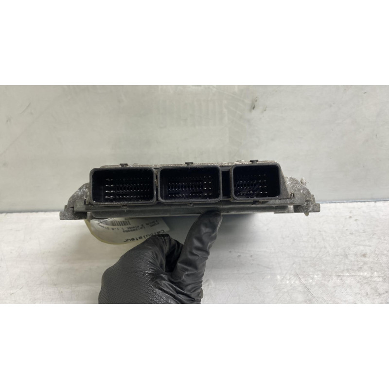 Calculateur moteur FORD FOCUS 2 Photo n°3