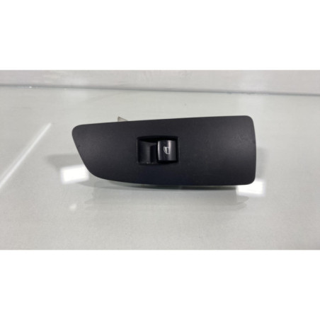 Interrupteur de leve vitre avant droit BMW SERIE 1 E87