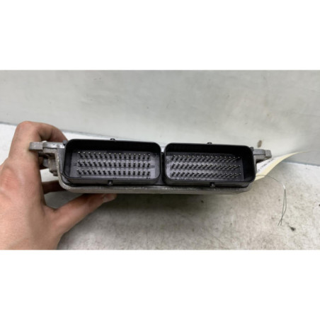 Calculateur moteur DACIA SANDERO 1 Photo n°1