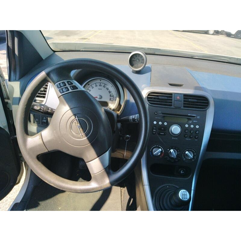Feu arriere principal gauche (feux) OPEL AGILA B Photo n°8