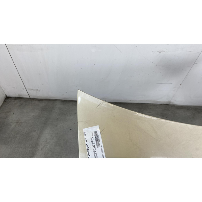 Malle/Hayon arriere VOLKSWAGEN PASSAT 4 Photo n°1