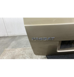 Malle/Hayon arriere VOLKSWAGEN PASSAT 4