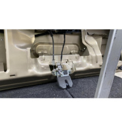 Malle/Hayon arriere VOLKSWAGEN PASSAT 4