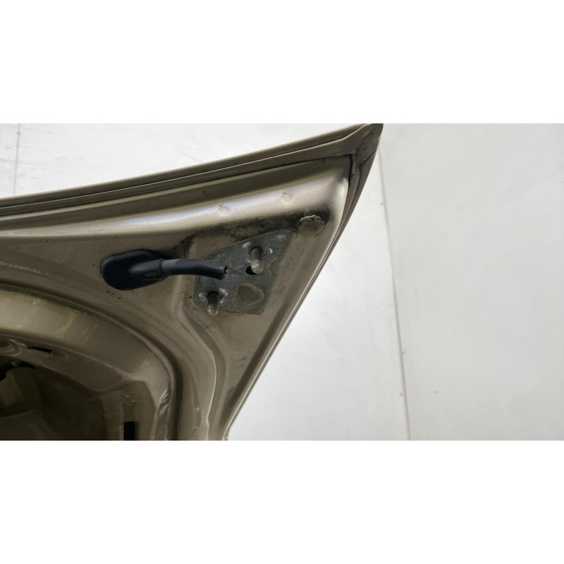 Malle/Hayon arriere VOLKSWAGEN PASSAT 4 Photo n°9