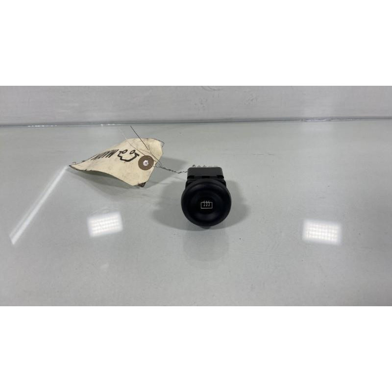 Commande degivrage lunette arriere RENAULT MASTER 2 Photo n°2
