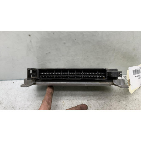 Calculateur moteur PEUGEOT 206