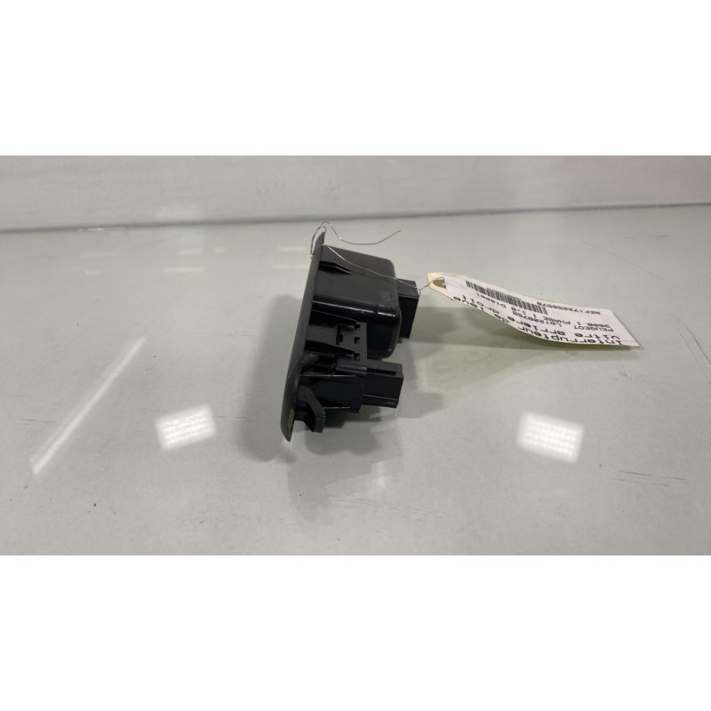 Interrupteur de leve vitre arriere droit PEUGEOT 3008 1 Photo n°2