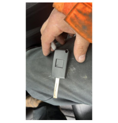 Serrure avant droit PEUGEOT 3008 1