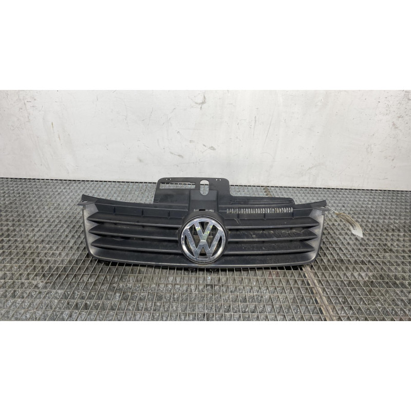 Calandre VOLKSWAGEN POLO 4 Photo n°1