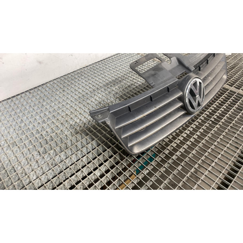 Calandre VOLKSWAGEN POLO 4 Photo n°3