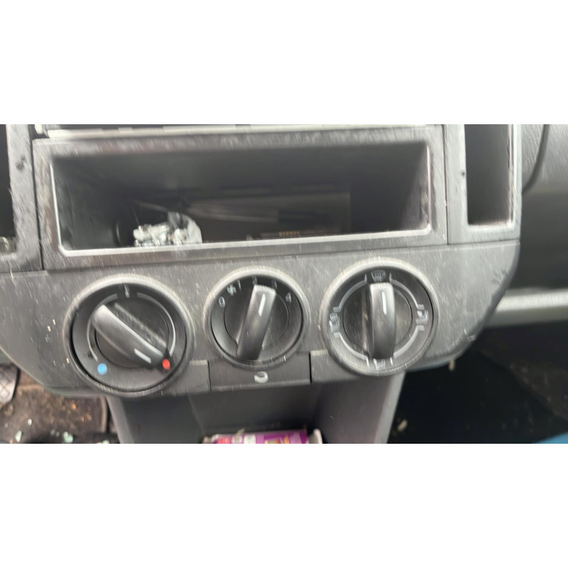 Capot VOLKSWAGEN POLO 4 Photo n°16
