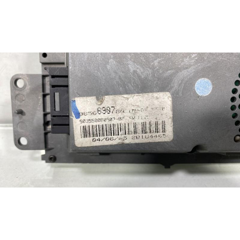 Ecran GPS PEUGEOT 407 Photo n°3
