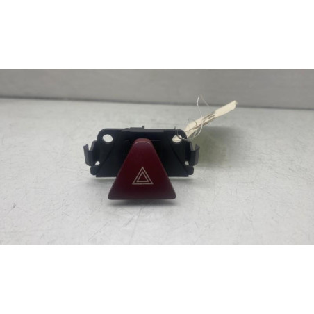 Bouton de warning PEUGEOT 307 Photo n°1