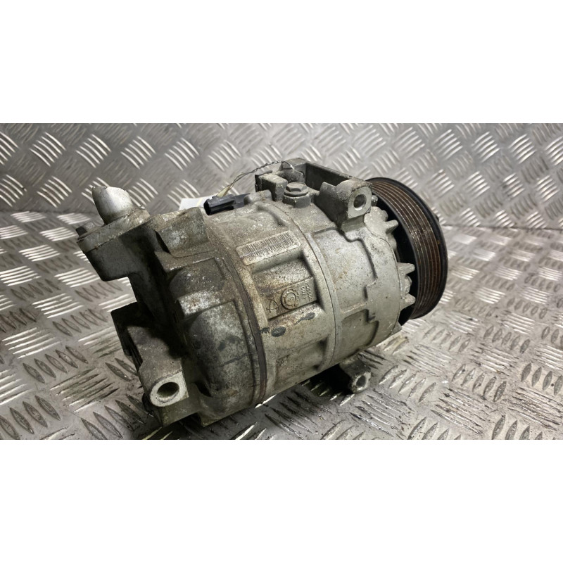 Compresseur clim RENAULT MASTER 3 Photo n°2