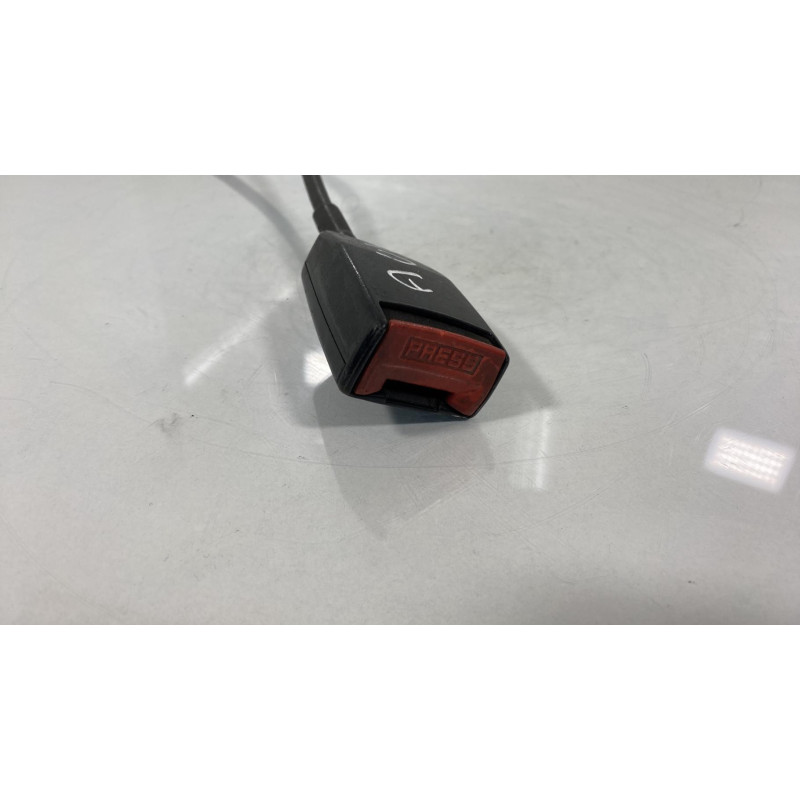 Attache ceinture avant gauche RENAULT TRAFIC 1 Photo n°1