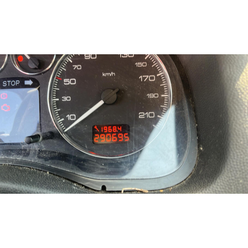 Pretensionneur de ceinture avant droit PEUGEOT 307 Photo n°19