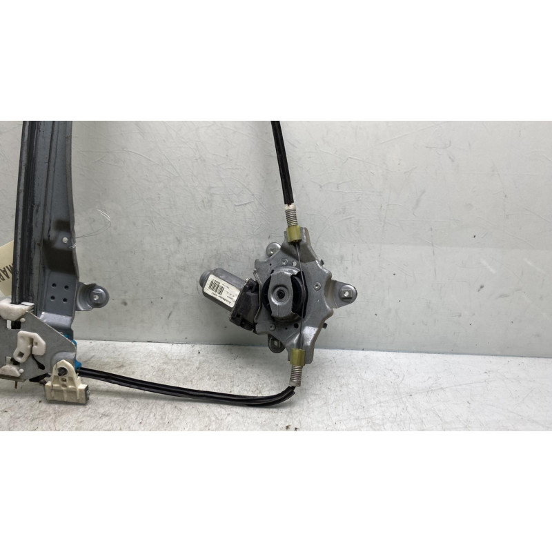 Leve vitre electrique avant gauche RENAULT TWINGO 2 Photo n°5