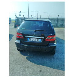 Aile avant droit MERCEDES CLASSE B 245