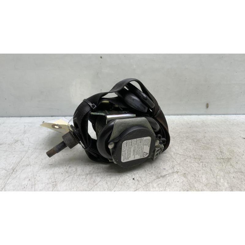 Pretensionneur de ceinture avant gauche MERCEDES CLASSE B 245 Photo n°3