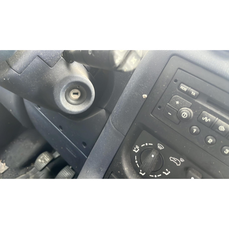 Leve vitre electrique avant gauche PEUGEOT 1007 Photo n°13