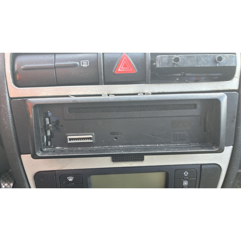 Anti brouillard droit (feux) SEAT LEON 1 Photo n°9