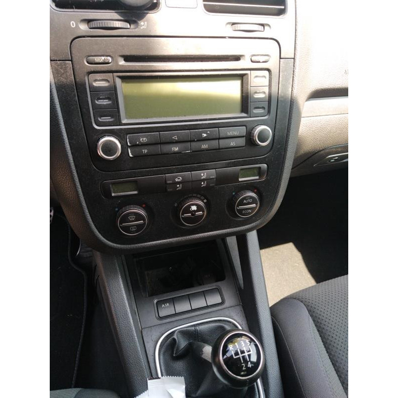 Feu arriere secondaire gauche (feux) VOLKSWAGEN GOLF 5 Photo n°8
