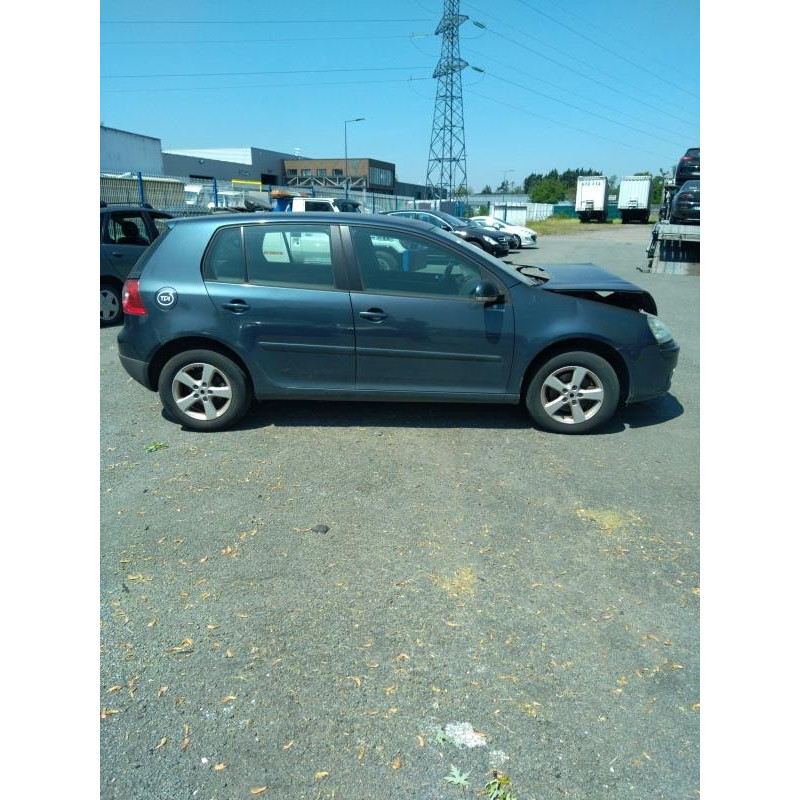 Feu arriere secondaire gauche (feux) VOLKSWAGEN GOLF 5 Photo n°15