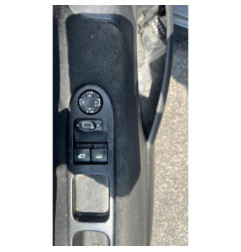 Pretensionneur de ceinture avant droit PEUGEOT 207