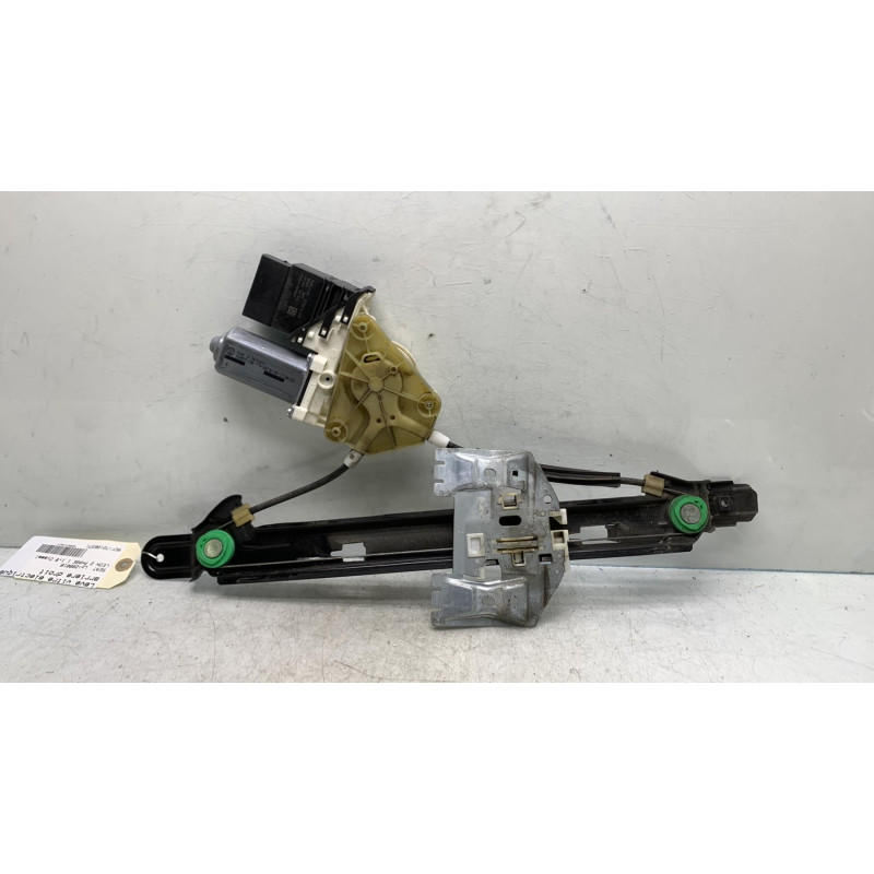 Leve vitre electrique arriere droit SEAT LEON 2 Photo n°3