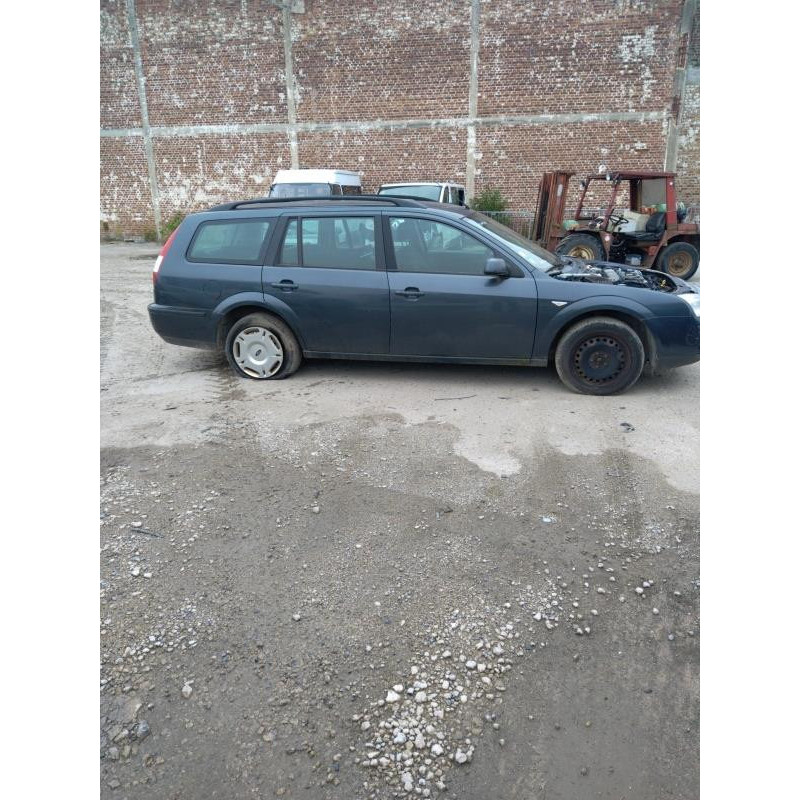 Vitre arriere gauche FORD MONDEO 2 Photo n°10