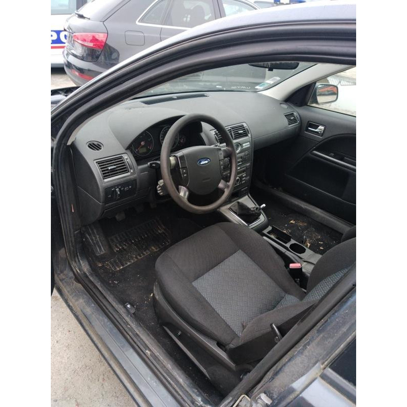 Vitre arriere gauche FORD MONDEO 2 Photo n°13